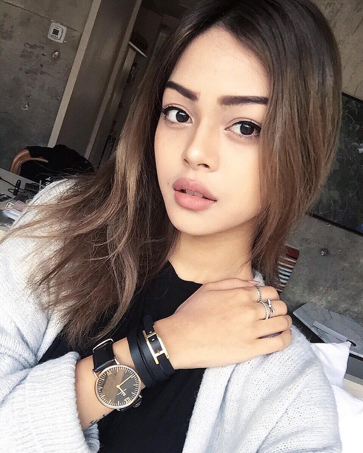 Lily Maymac Lily Maymac