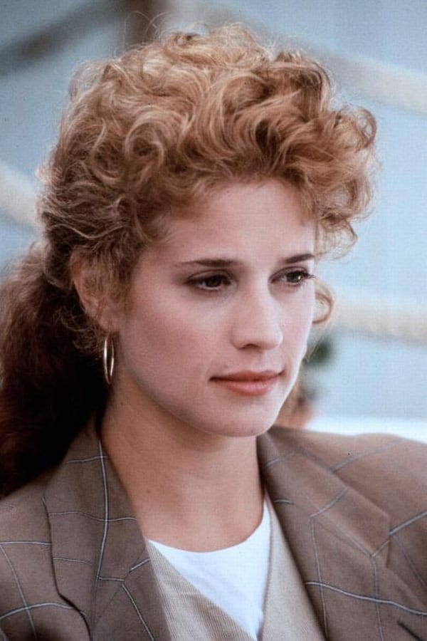 Nancy Travis.