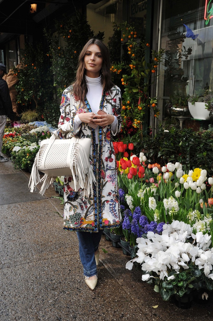 Emily Ratajkowski