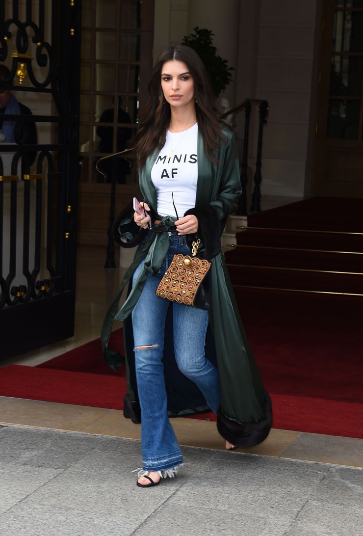 Emily Ratajkowski