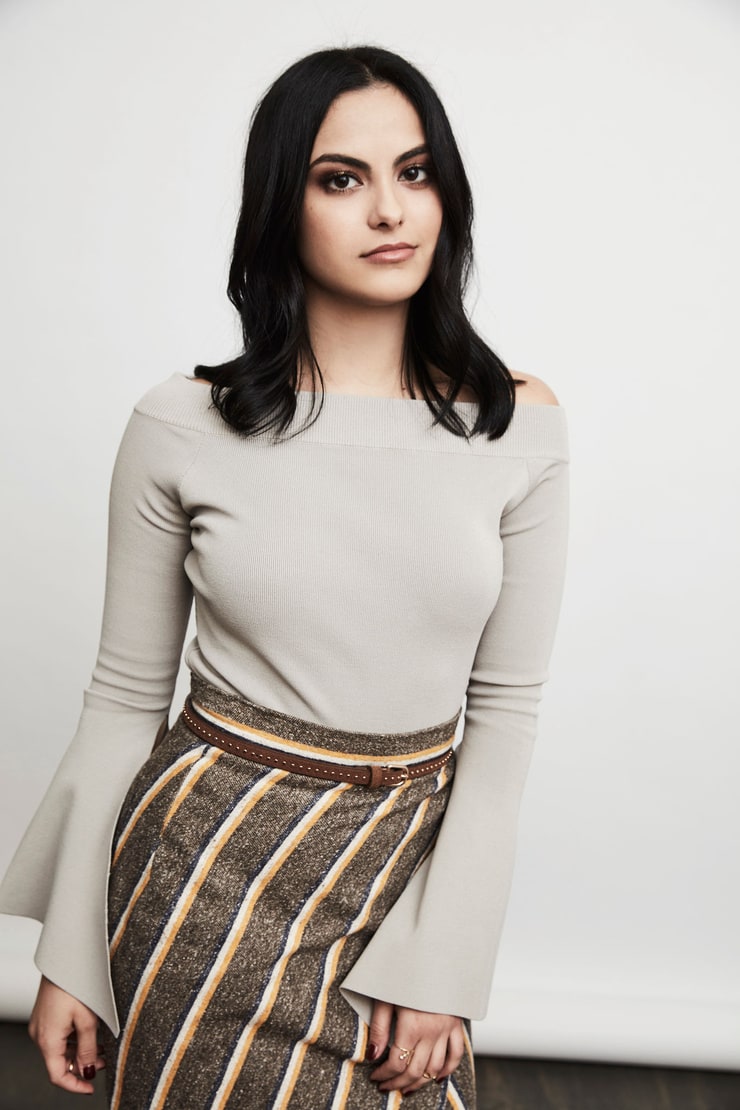 Camila Mendes