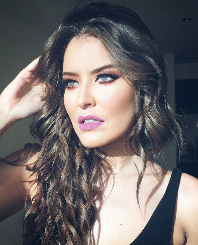 Vanessa Claudio Vanessa Claudio