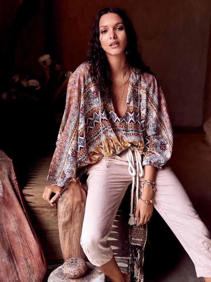 Lais Ribeiro Lais Ribeiro