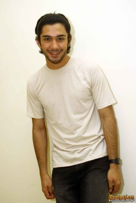 Reza Rahadian