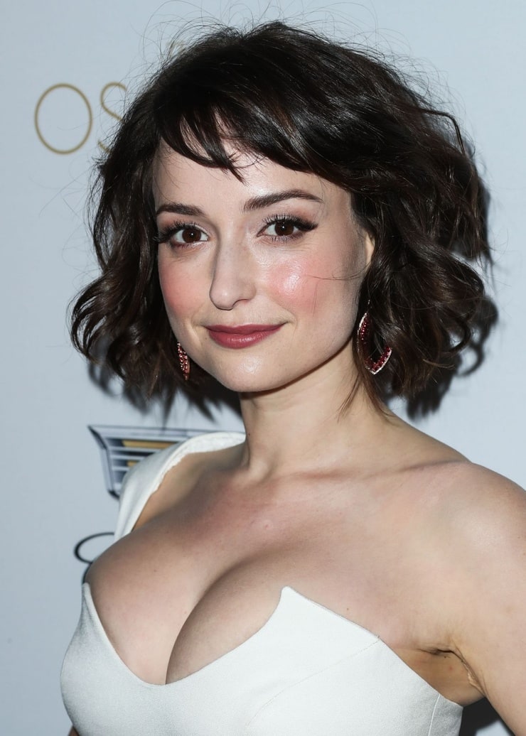 Milana Vayntrub.