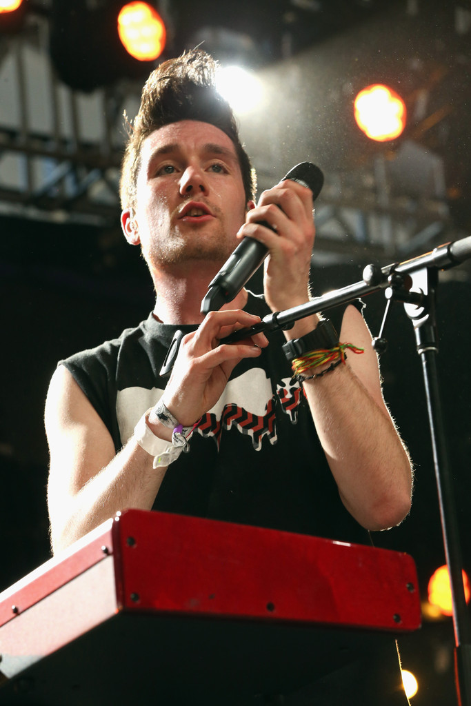 Picture of dan smith (bastille)