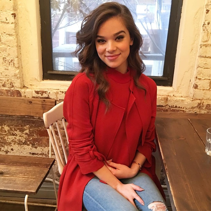 Hailee Steinfeld Hailee Steinfeld