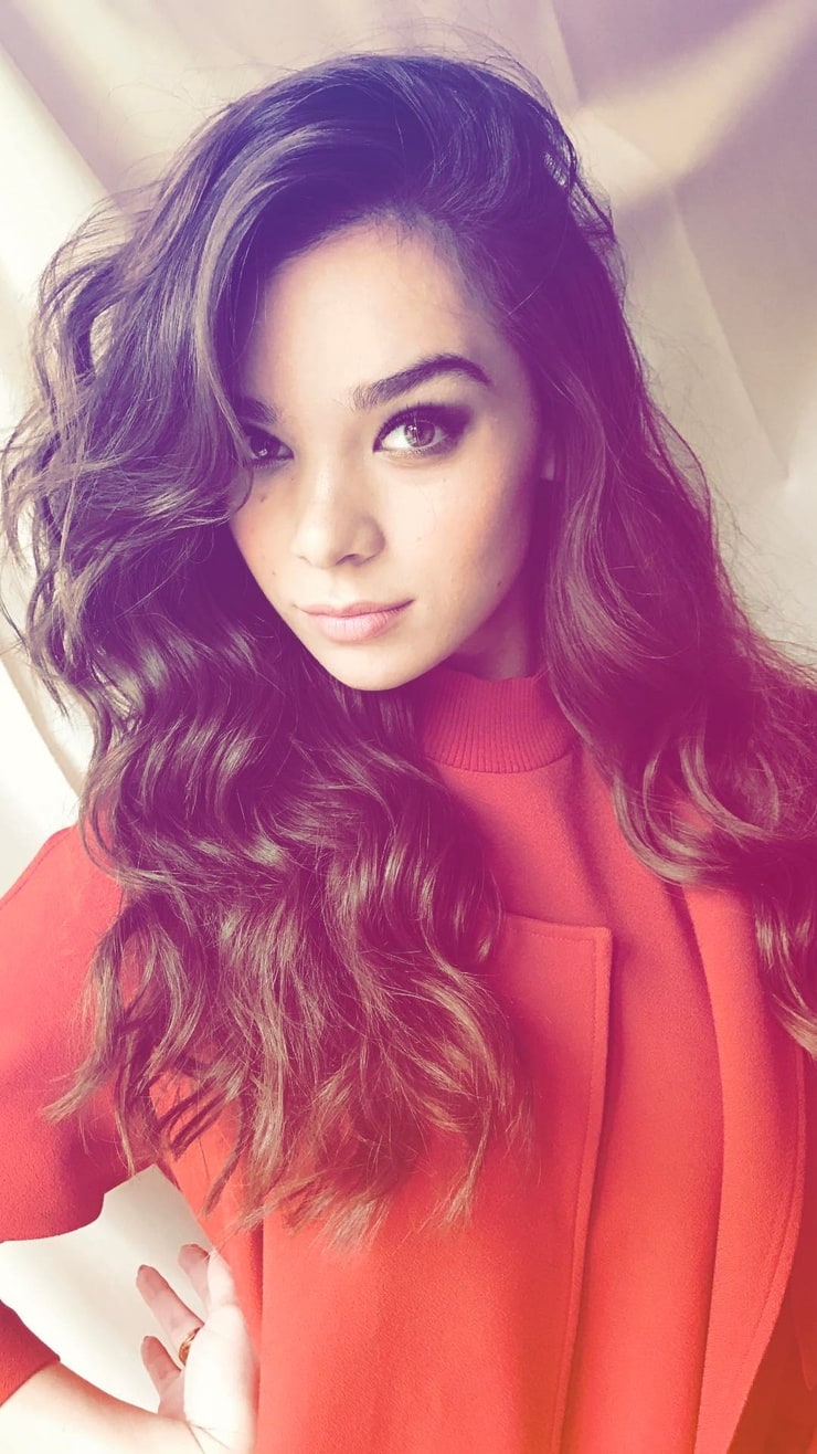 Hailee Steinfeld