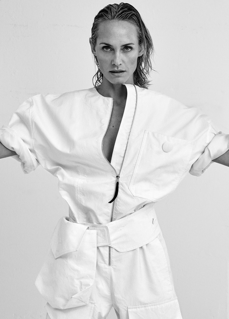 Amber Valletta