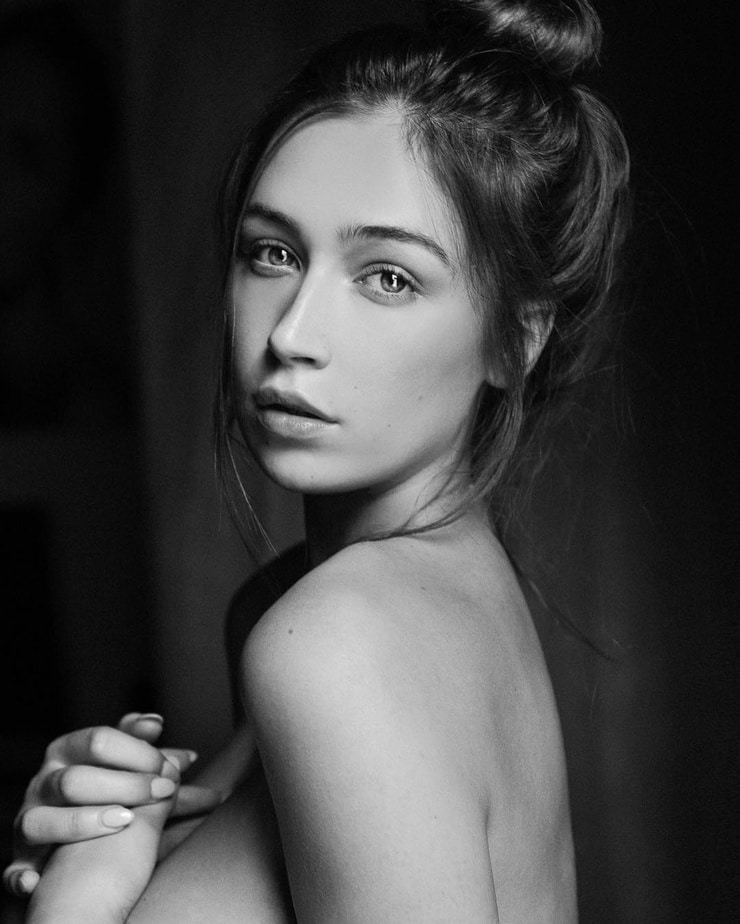 Elsie Hewitt Elsie Hewitt