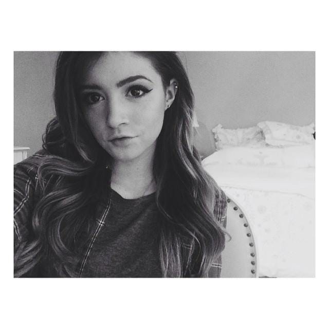 Chrissy Costanza