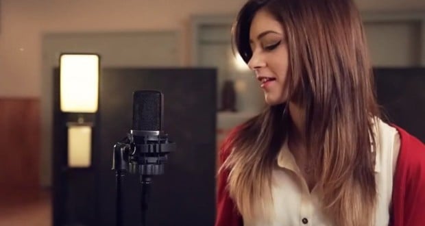 Chrissy Costanza