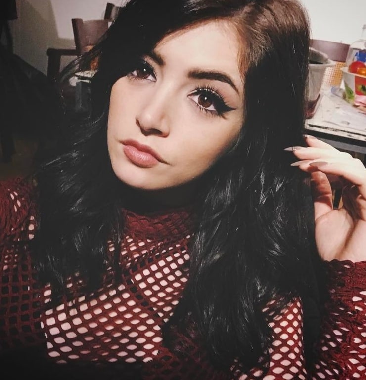 Chrissy Costanza