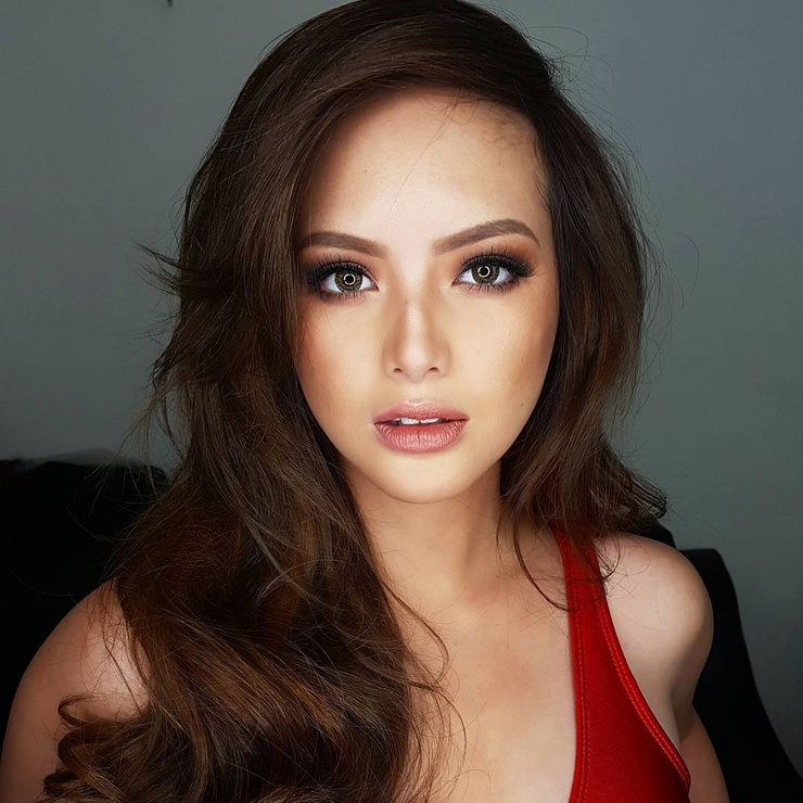 Ellen Adarna Ellen Adarna