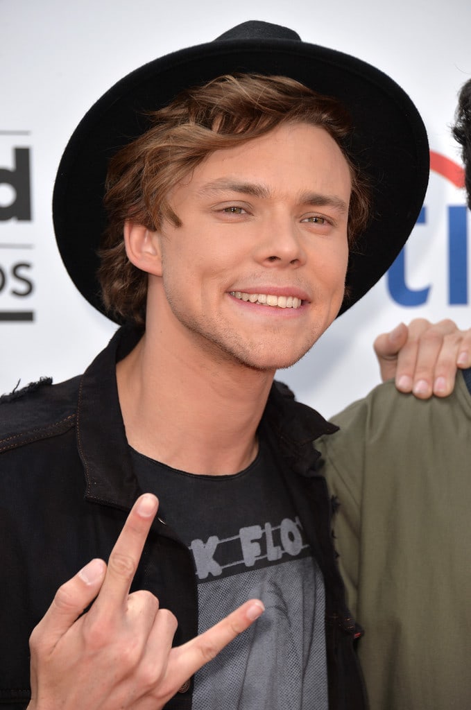 Ashton Irwin