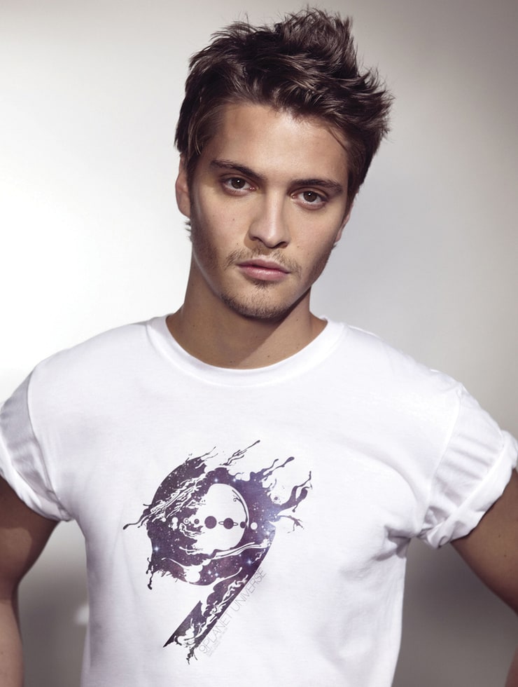 Luke Grimes cowboy