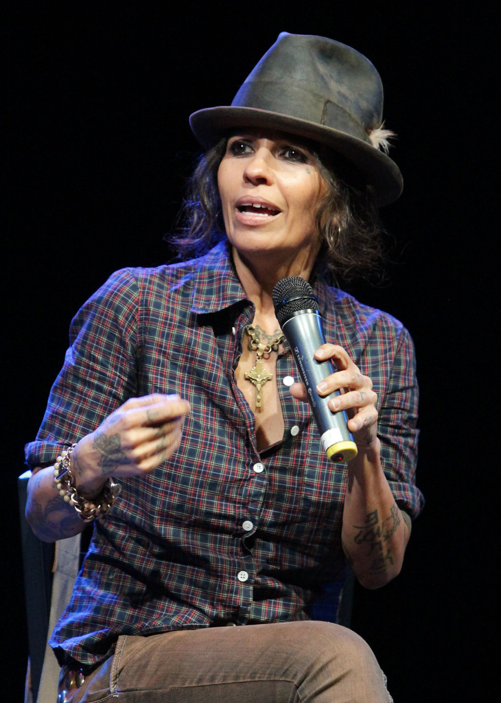 Picture of Linda Perry