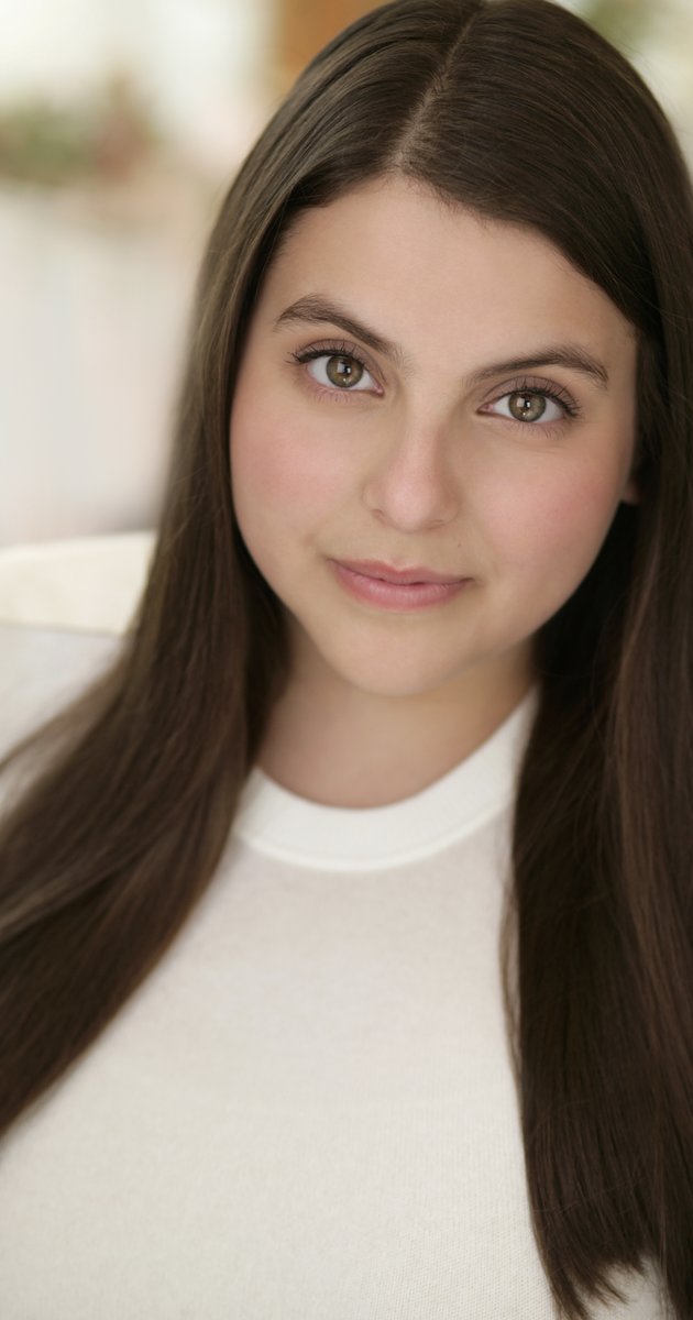 Beanie Feldstein