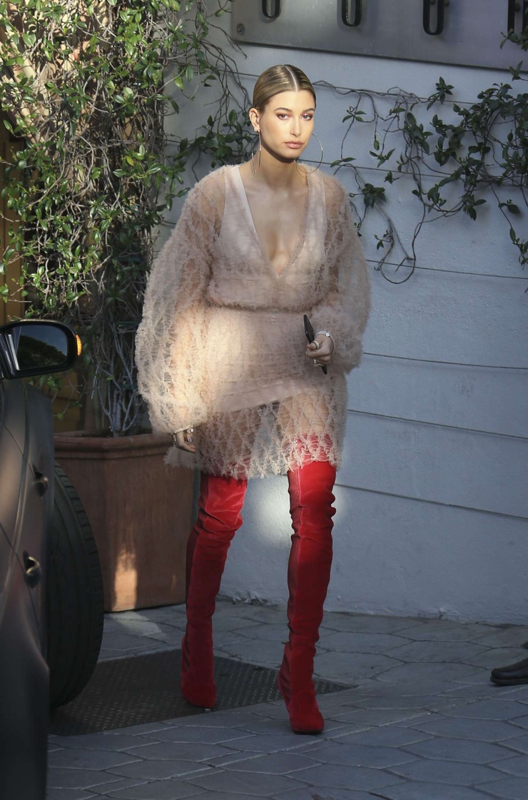 Hailey Baldwin