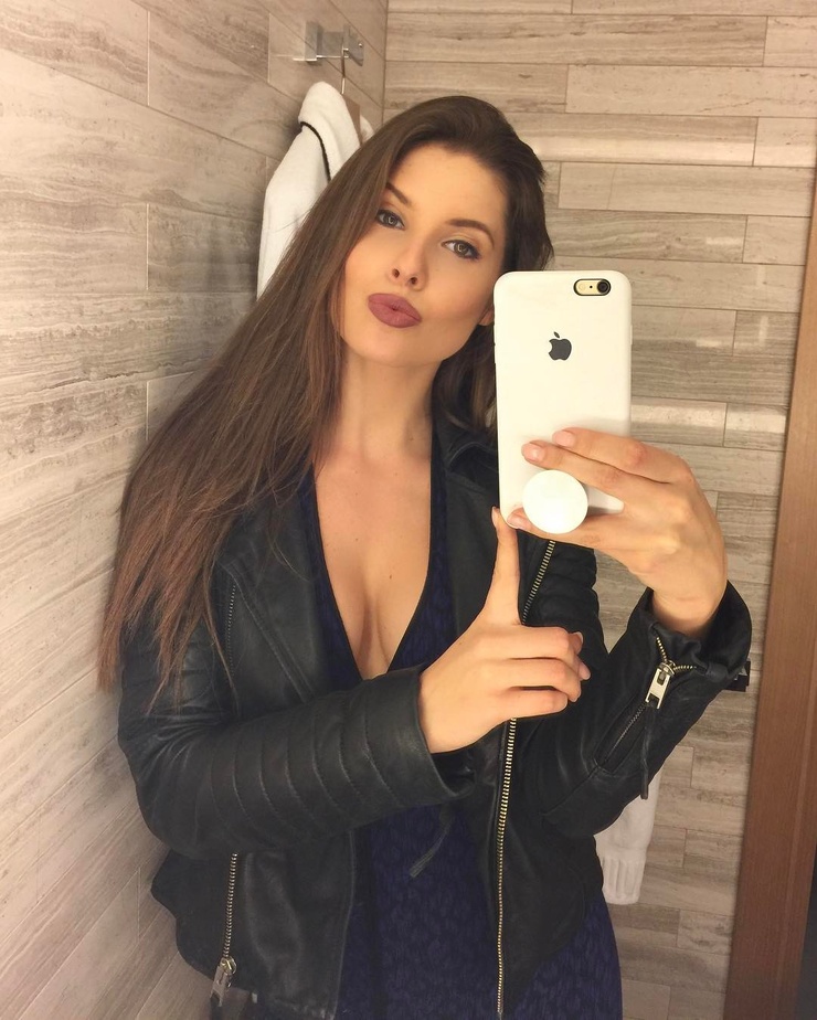 Amanda Cerny Amanda Cerny