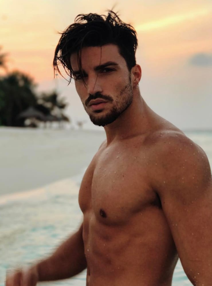 Picture Of Mariano Di Vaio 7820