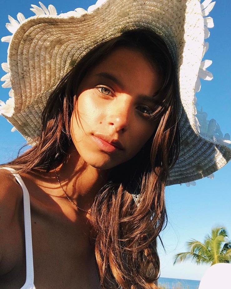 Bruna Lirio Bruna Lirio