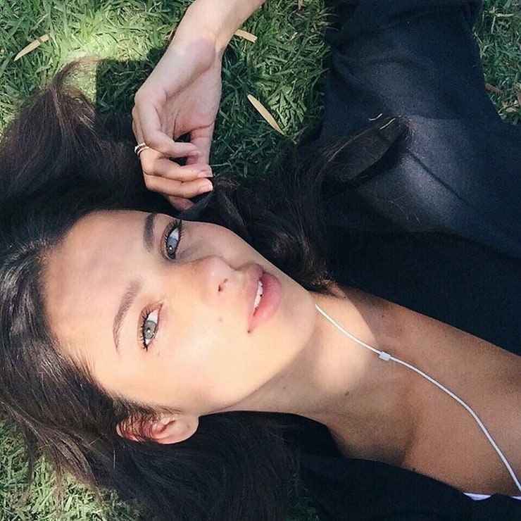 Bruna Lirio Bruna Lirio