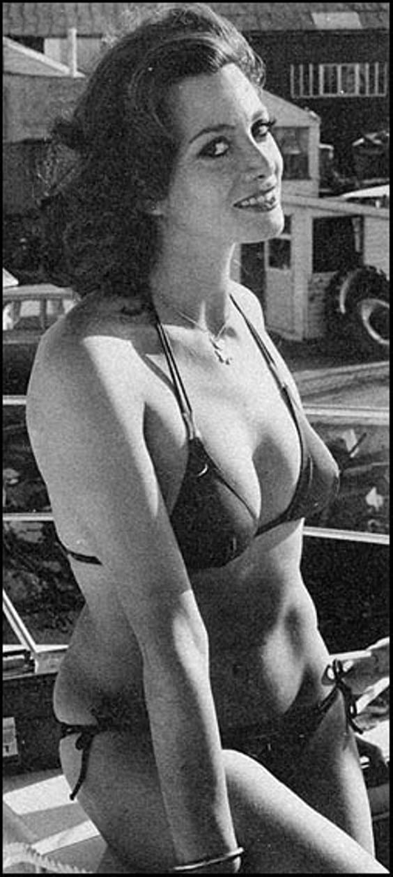 Angela Grant Angela Grant