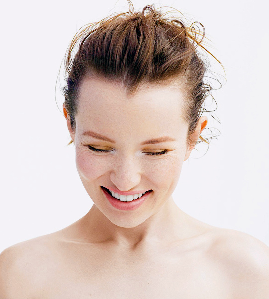 Emily Browning Emily Browning