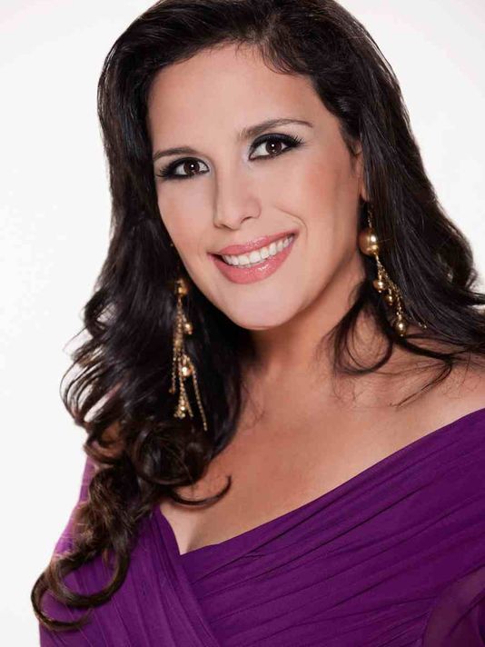 Angélica Vale