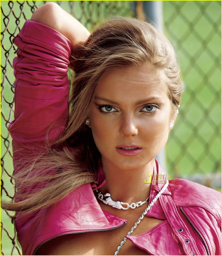 Eniko Mihalik Eniko Mihalik