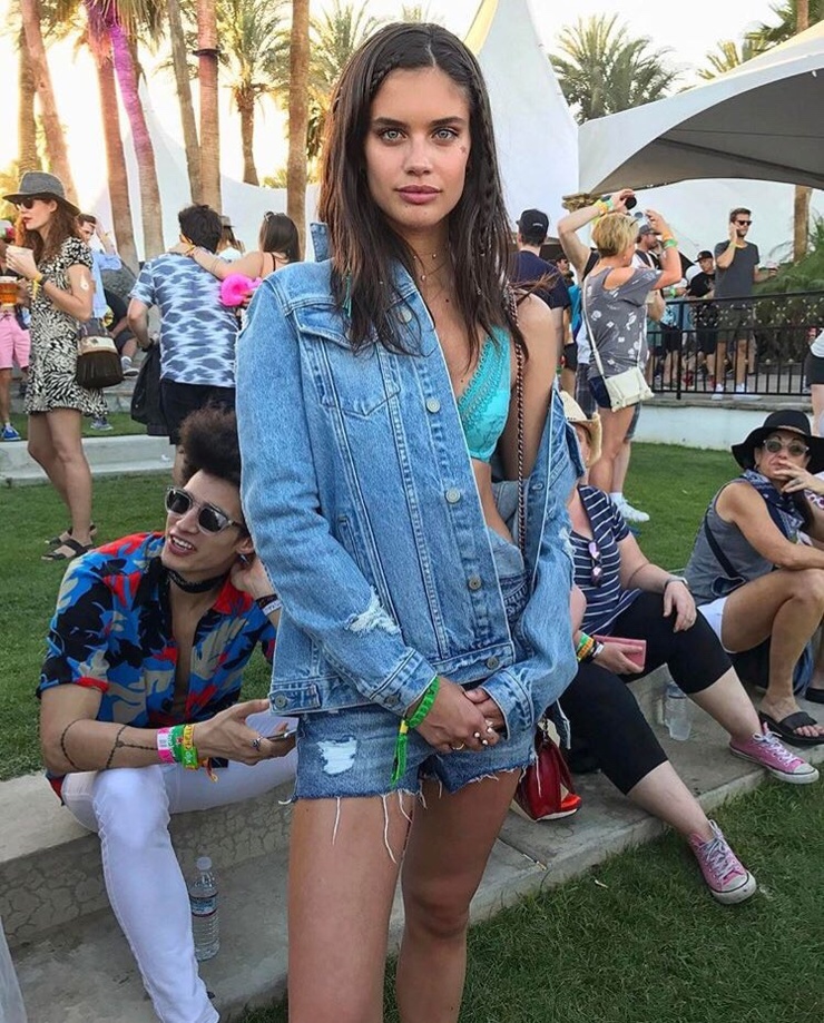 Sara Sampaio Sara Sampaio