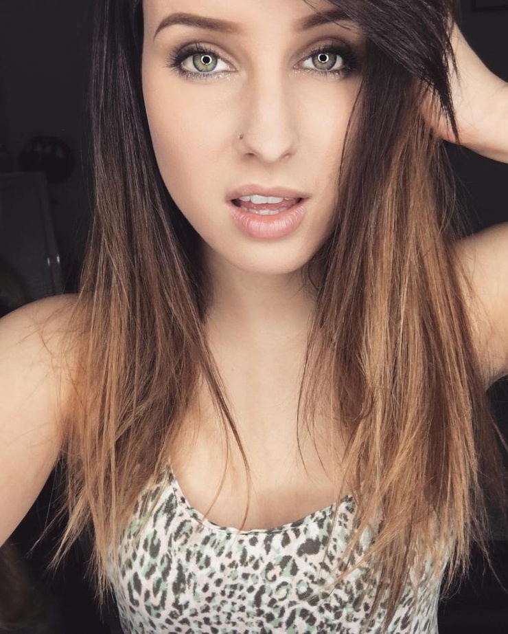 OMGItsFireFoxx OMGItsFireFoxx