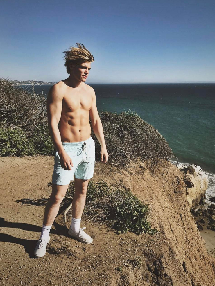 Picture of Zander Hodgson
