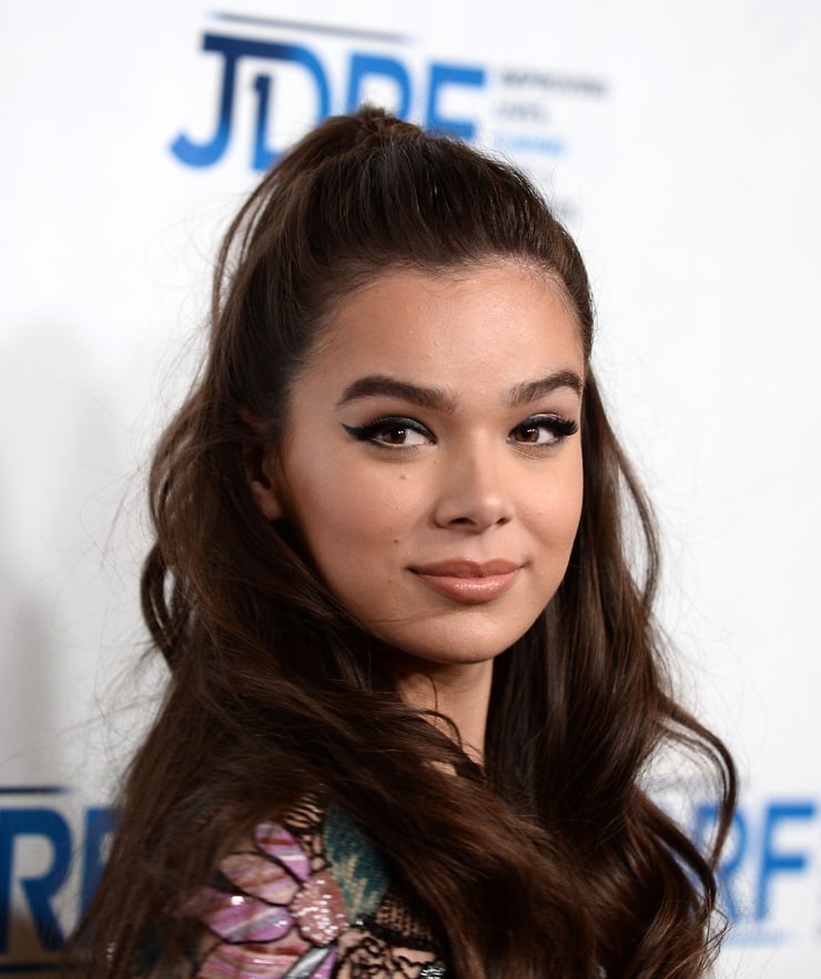 Hailee Steinfeld