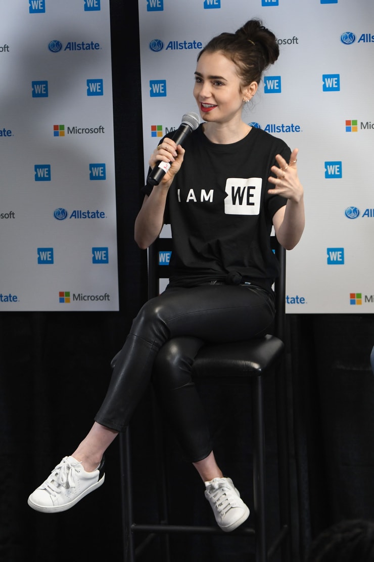 Lily Collins Lily Collins