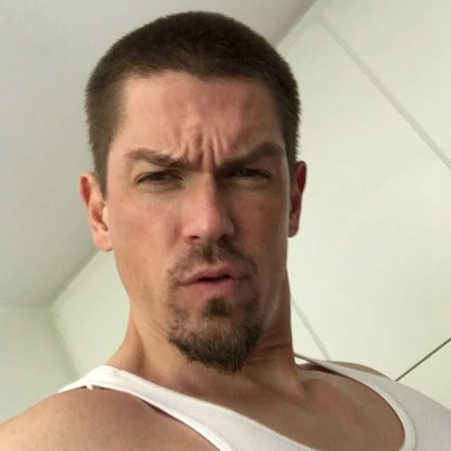 Steve Howey