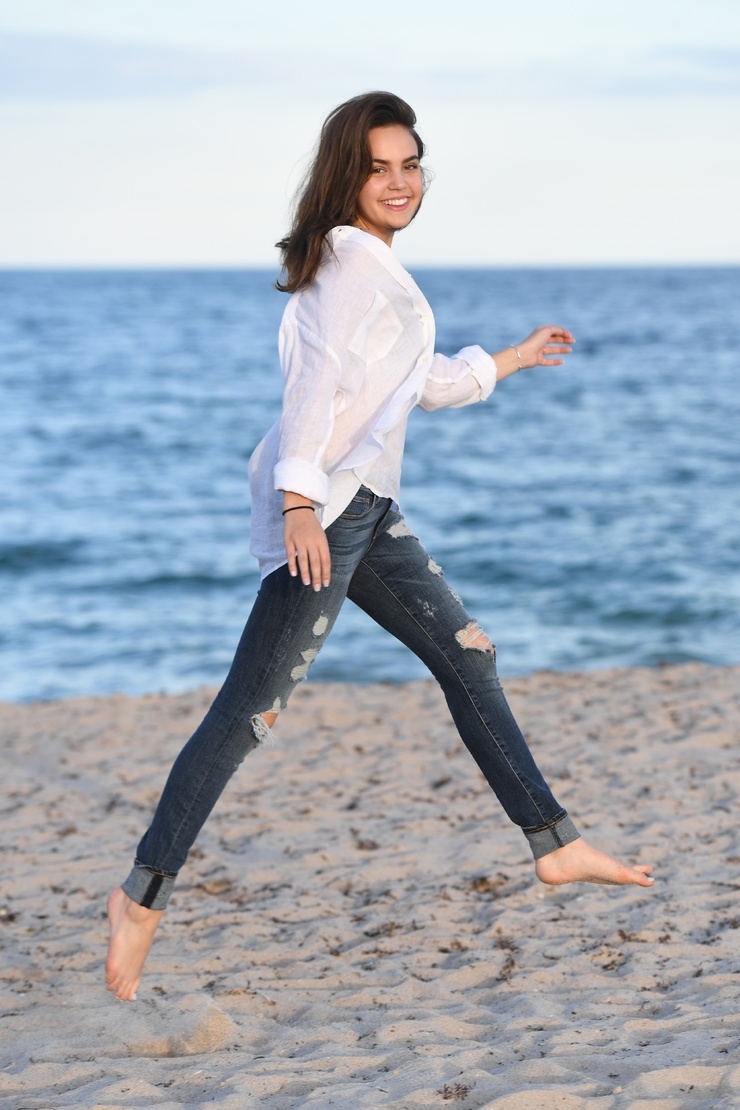 Bailee Madison Bailee Madison