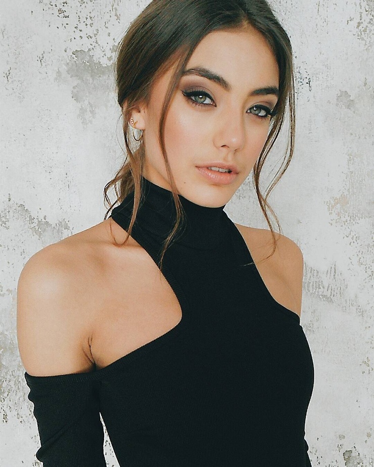 Vanessa Moe Vanessa Moe