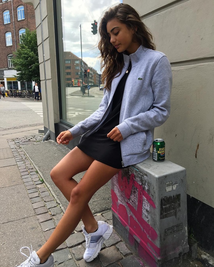 Vanessa Moe Vanessa Moe