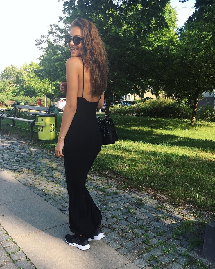 Vanessa Moe Vanessa Moe
