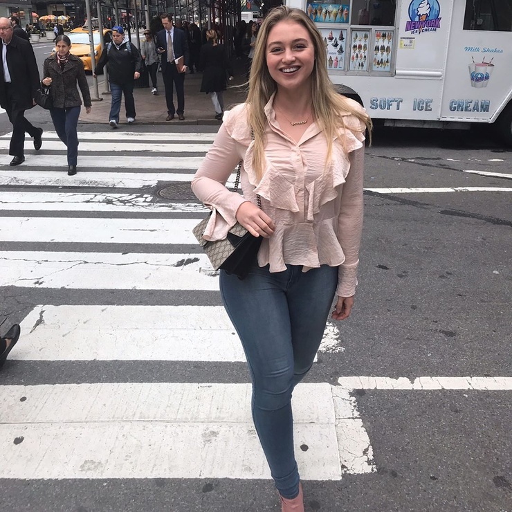 Iskra Lawrence
