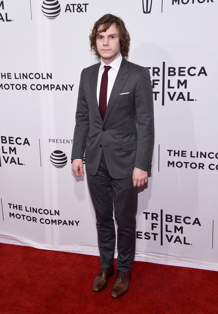 Evan Peters