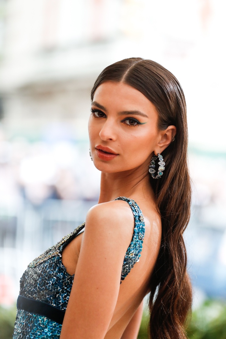 Emily Ratajkowski Emily Ratajkowski