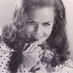 Jeannie C. Riley