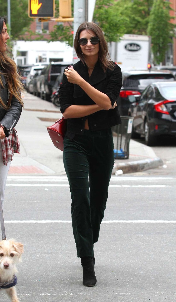 Emily Ratajkowski