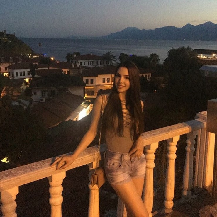 Pelin Uluksar Pelin Uluksar