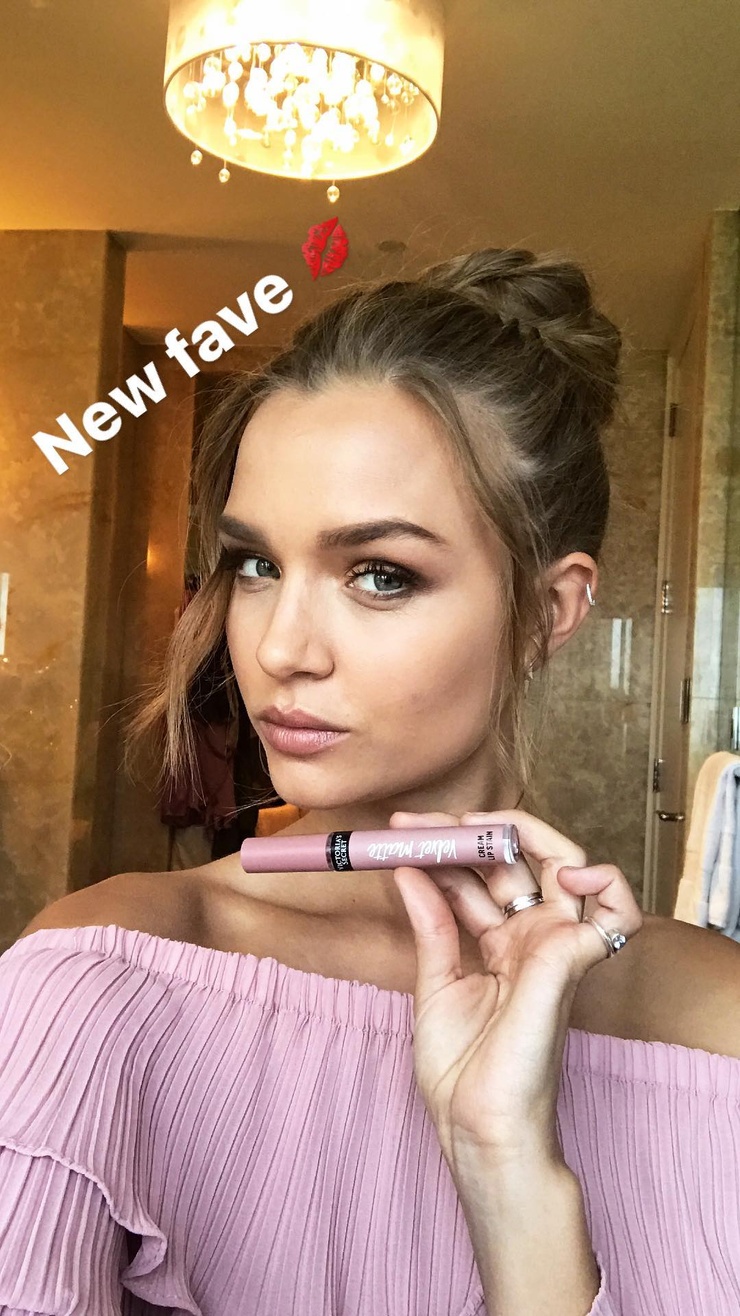 Josephine Skriver Josephine Skriver