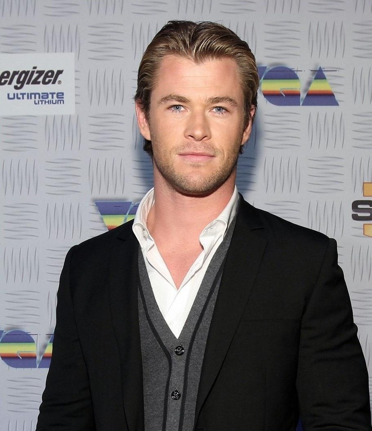 Chris Hemsworth Chris Hemsworth