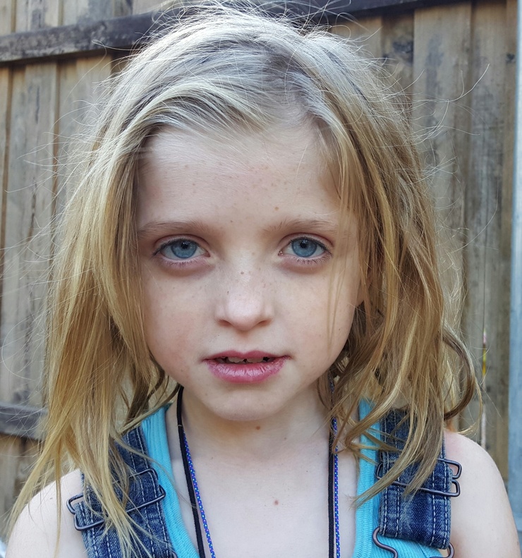 Farrah Mackenzie